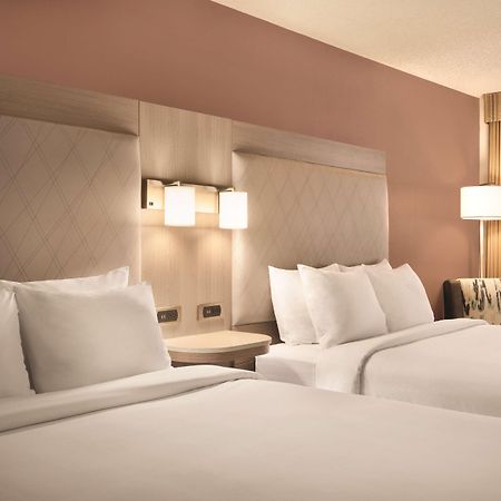 Radisson Hotel Lenexa Overland Park Eksteriør bilde