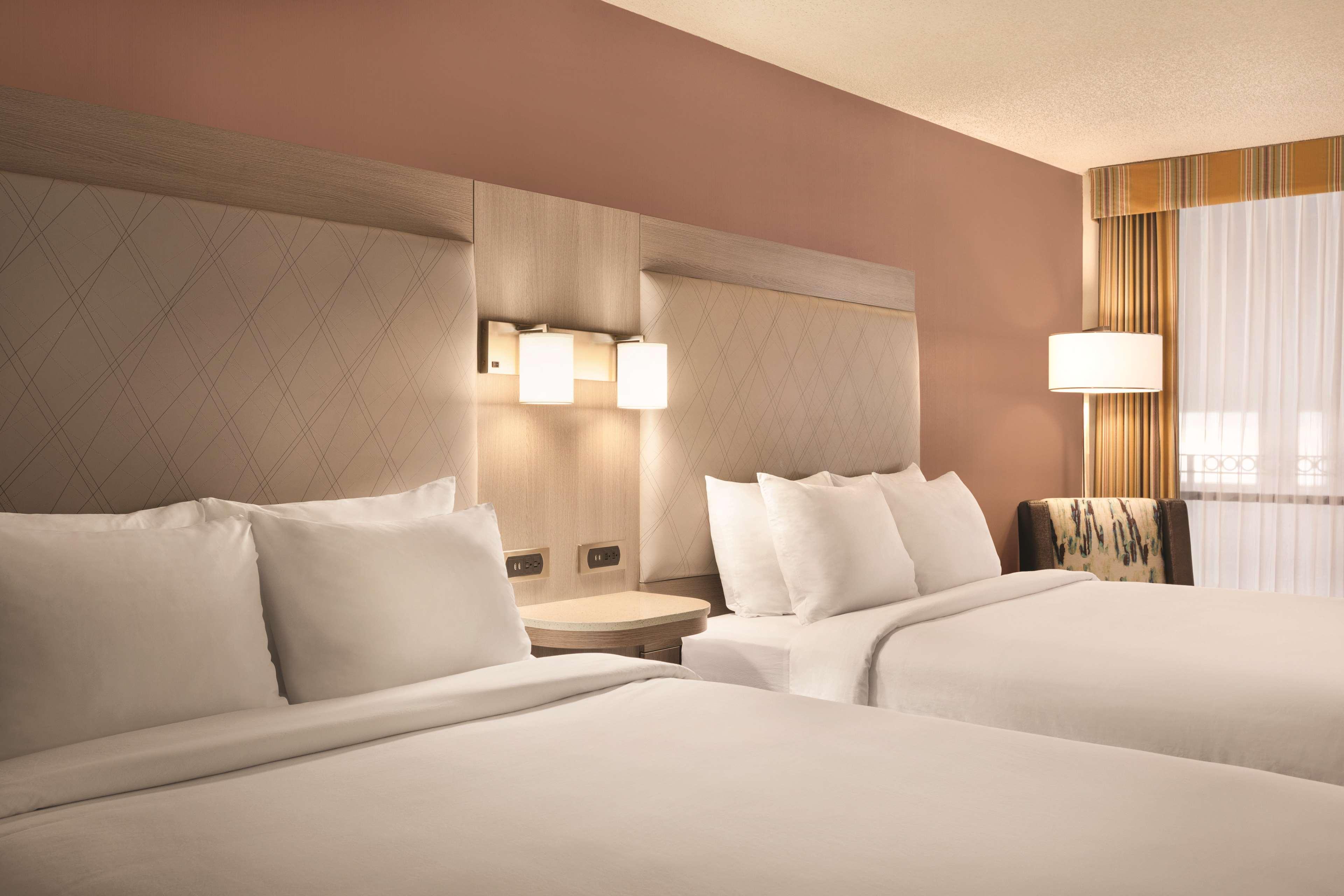 Radisson Hotel Lenexa Overland Park Eksteriør bilde