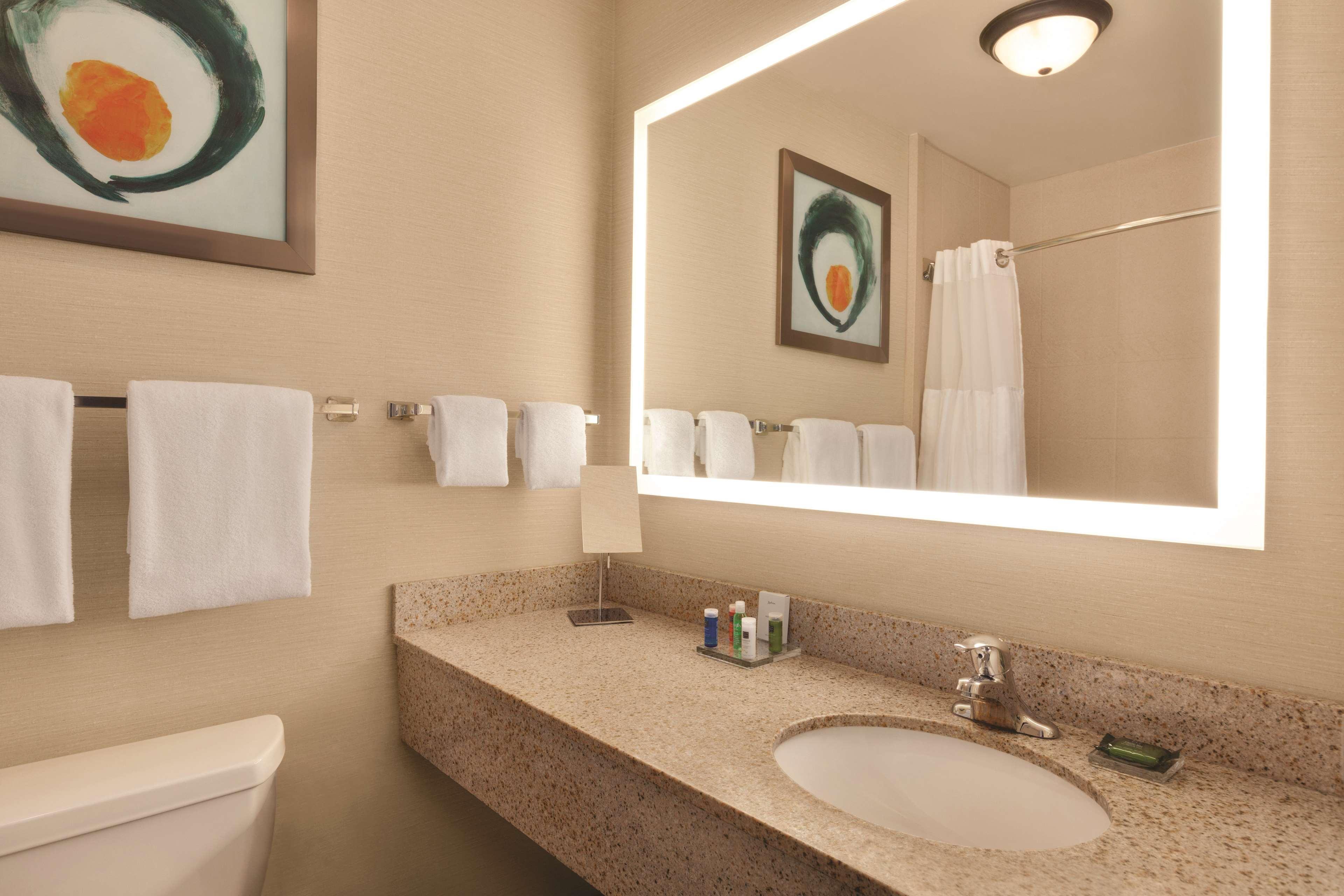 Radisson Hotel Lenexa Overland Park Eksteriør bilde