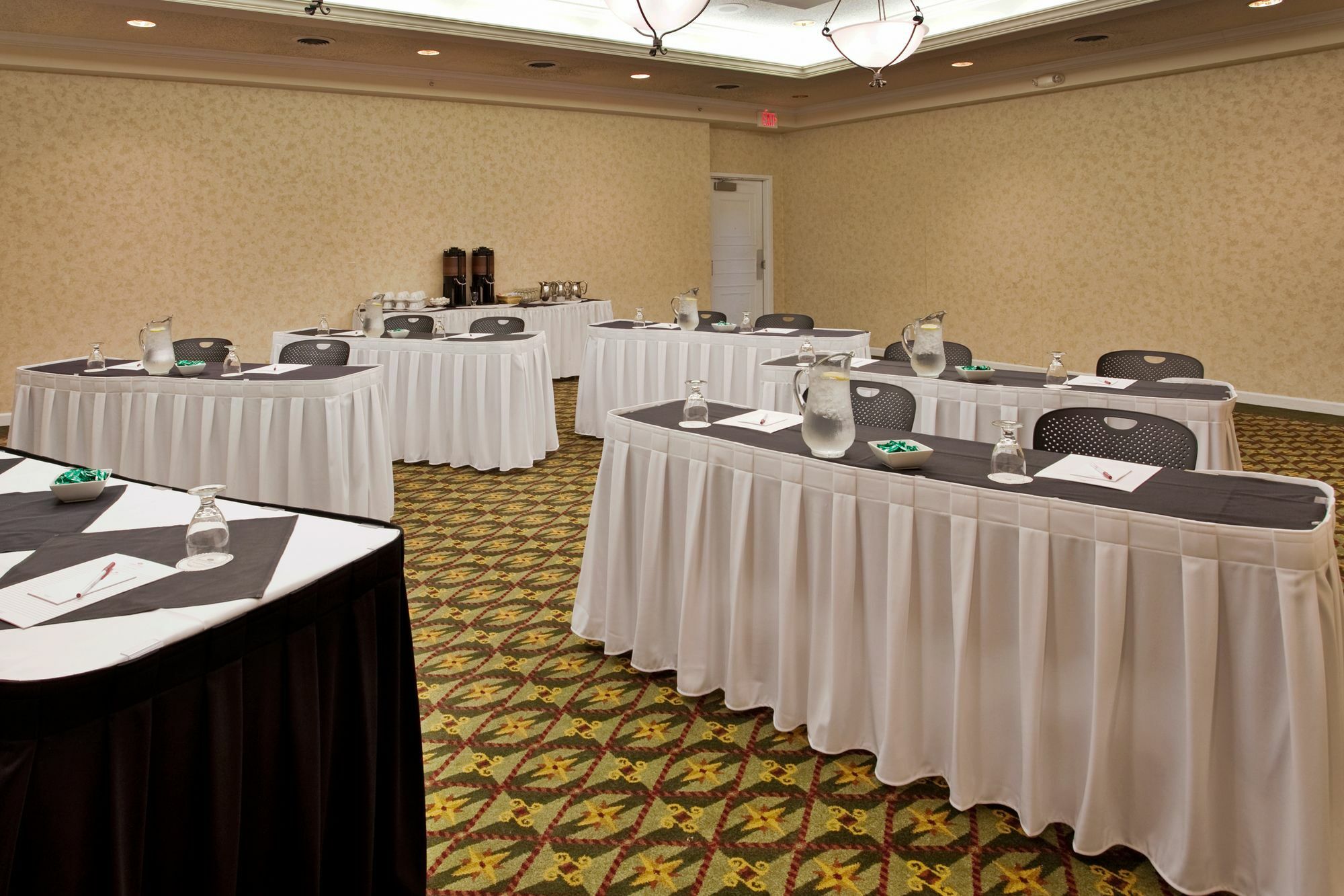 Radisson Hotel Lenexa Overland Park Eksteriør bilde